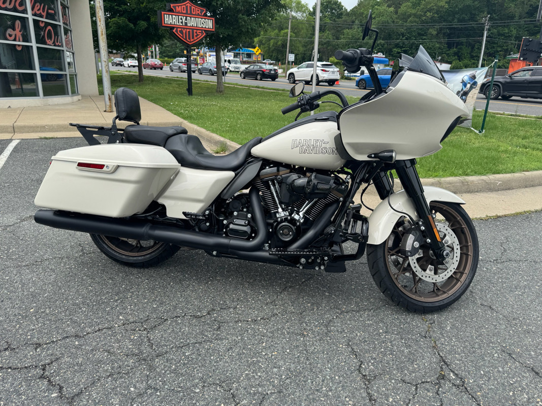Road Glide® ST