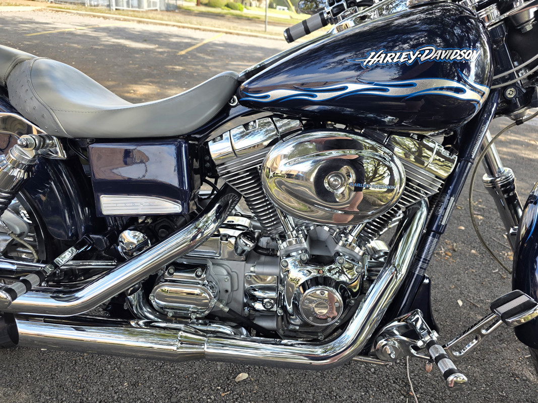 Dyna® Wide Glide® 3