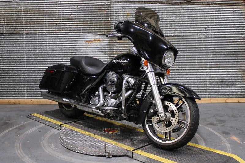 Street Glide®