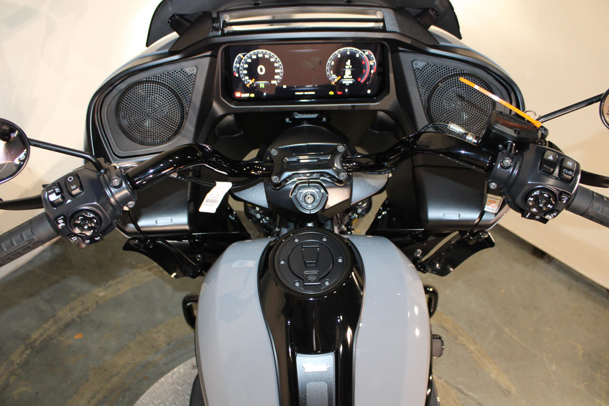 Road Glide®