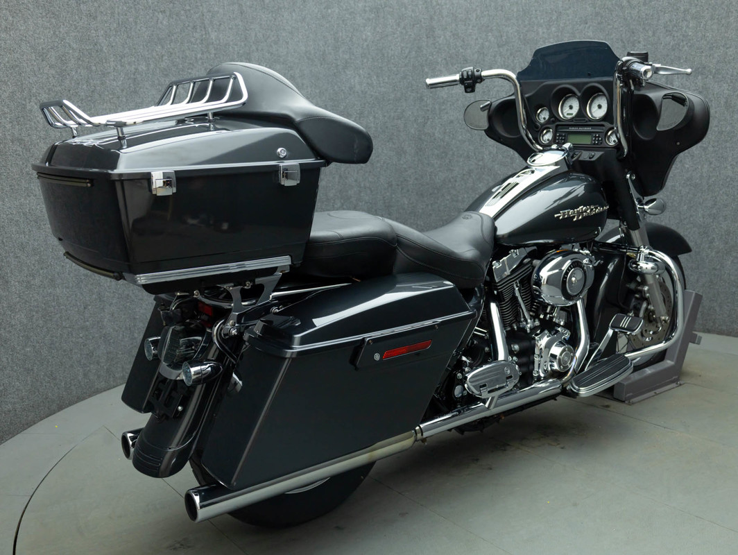 Street Glide®