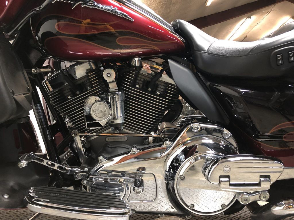 CVO® Ultra Classic Electra Glide®