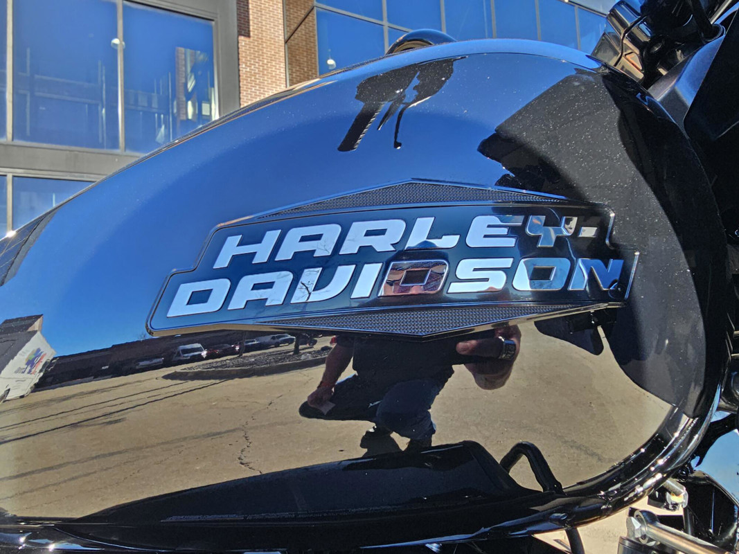 Road Glide®