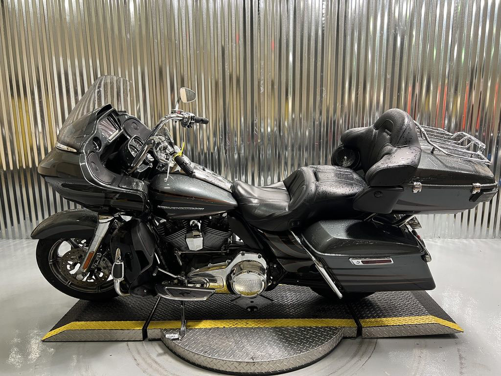 CVO® Road Glide® Ultra