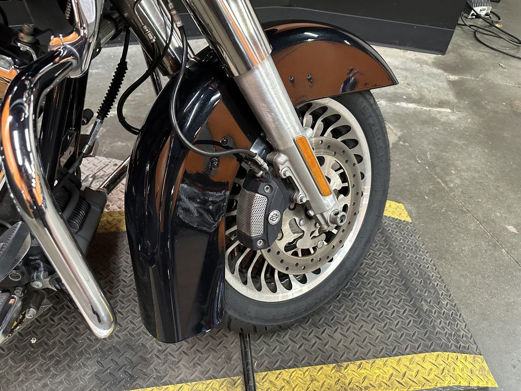 Road Glide® Custom