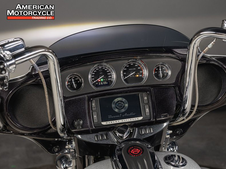 CVO® Street Glide®