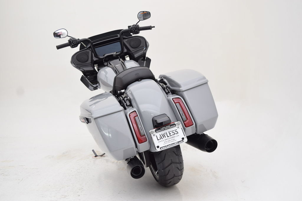 Road Glide®