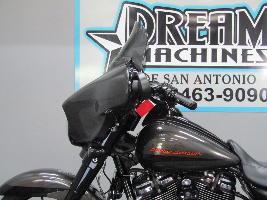 Street Glide® Special