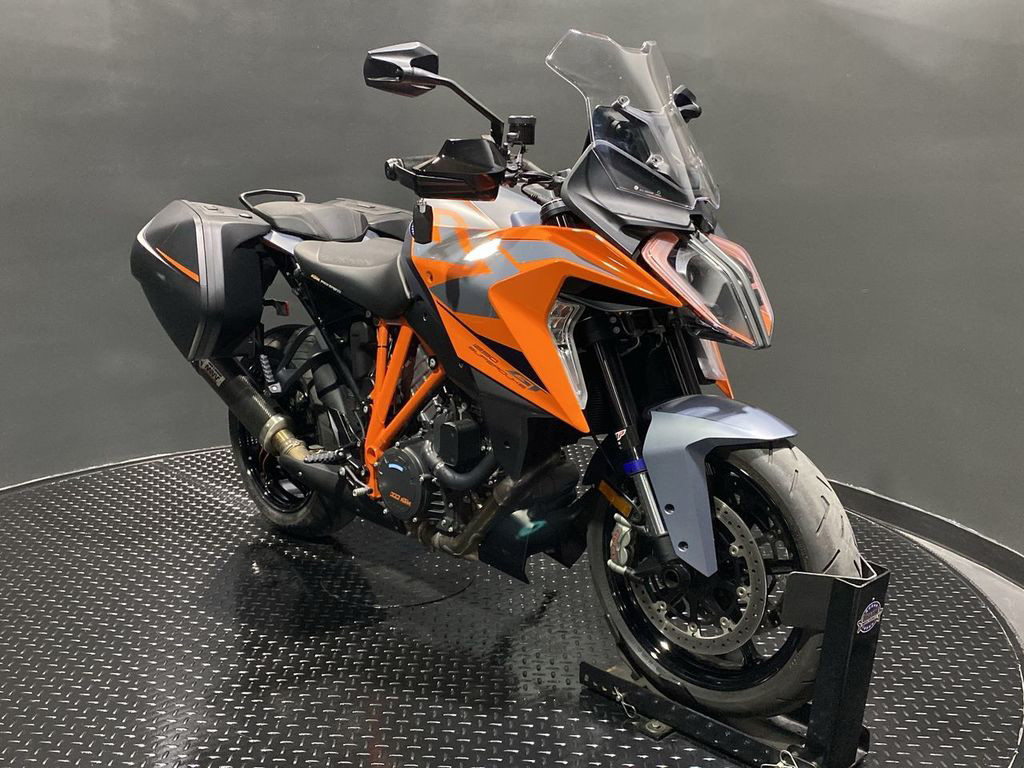 1290 Super Duke GT
