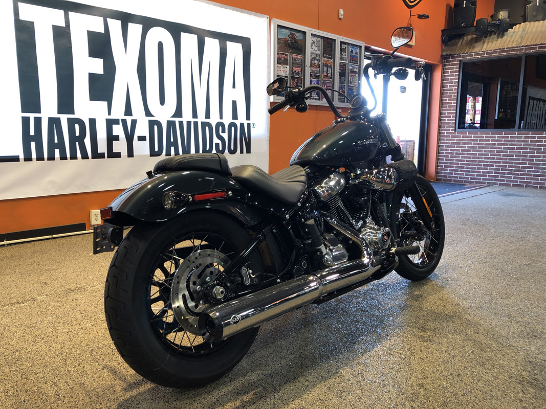 Street Bob®