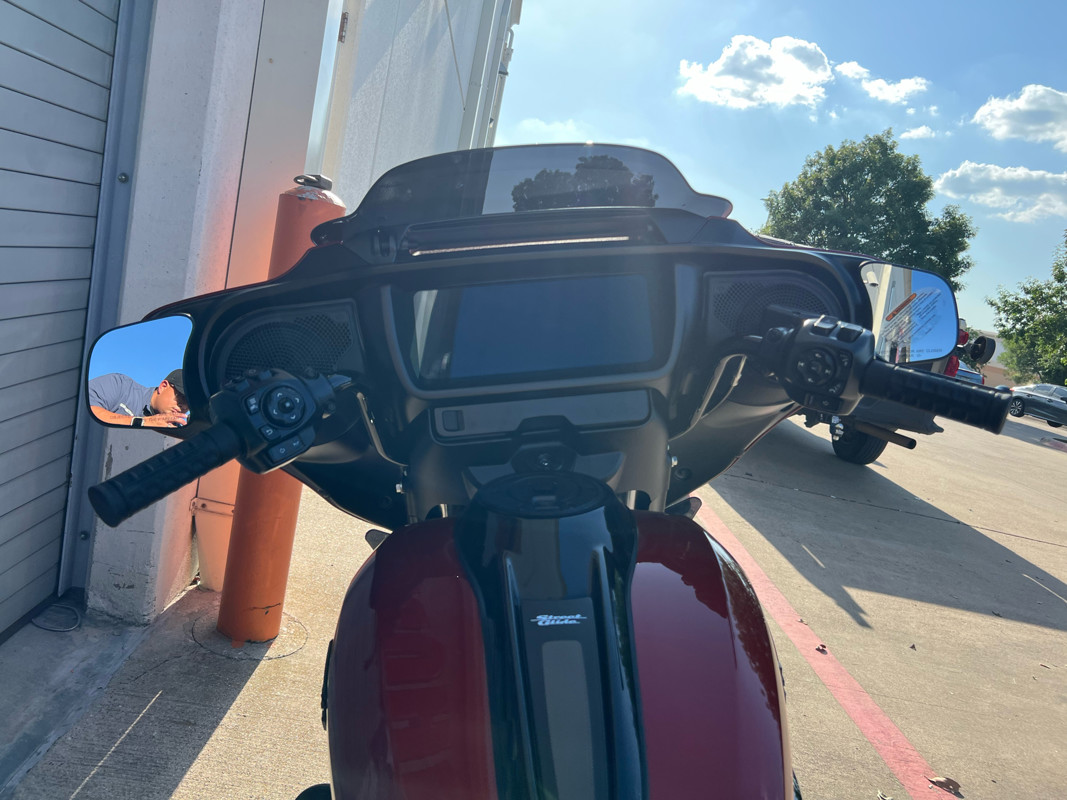 Street Glide®