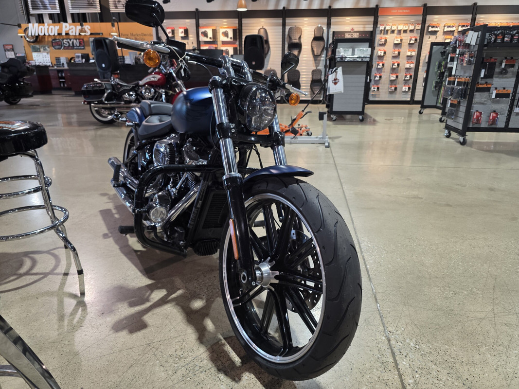 Softail® Breakout® 114