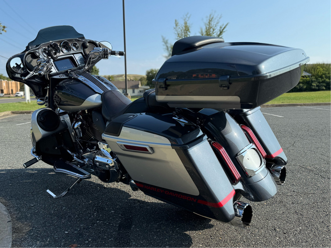 CVO® Street Glide®