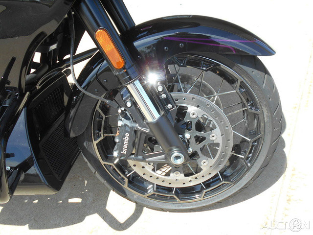 CVO® Road Glide®