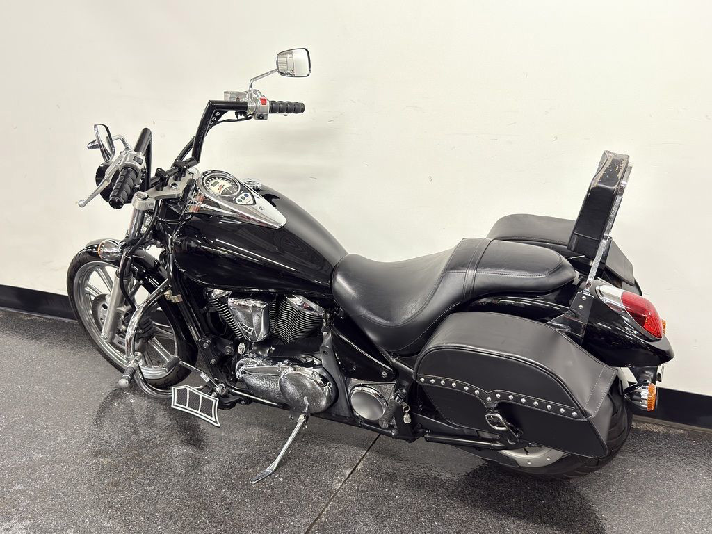 Vulcan 900 Custom