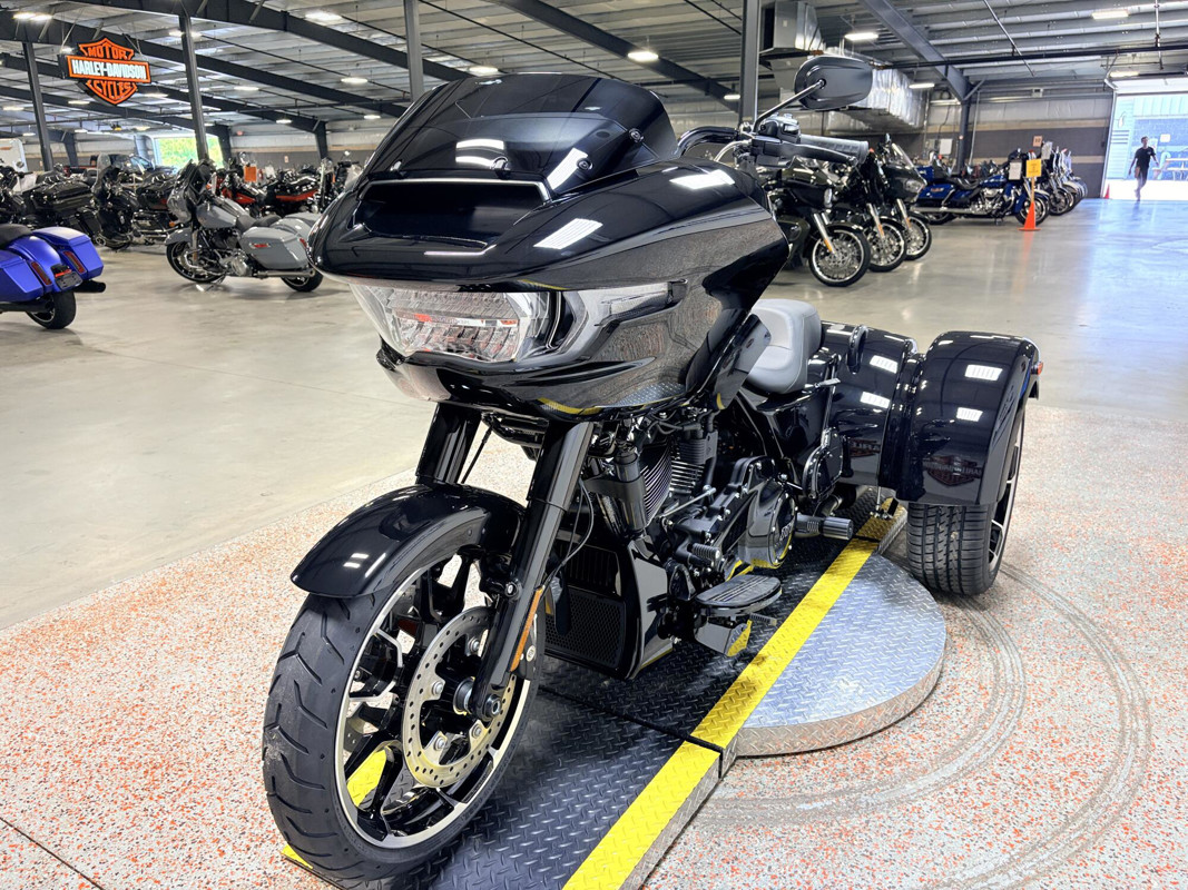 Road Glide® 3