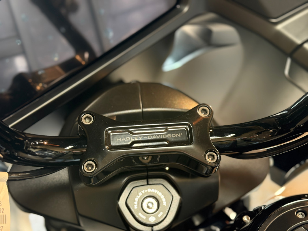 Road Glide®