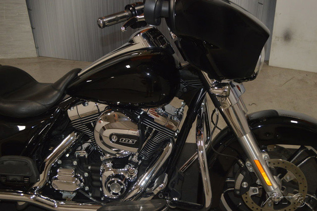 Street Glide®