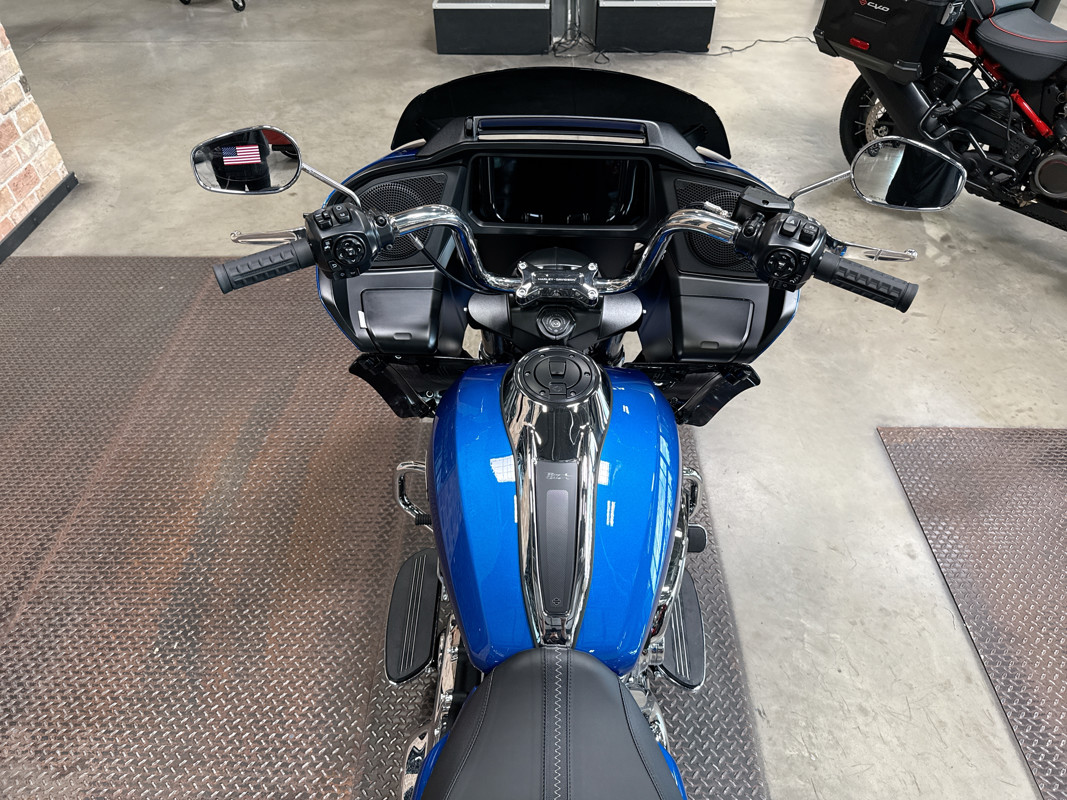 Road Glide®