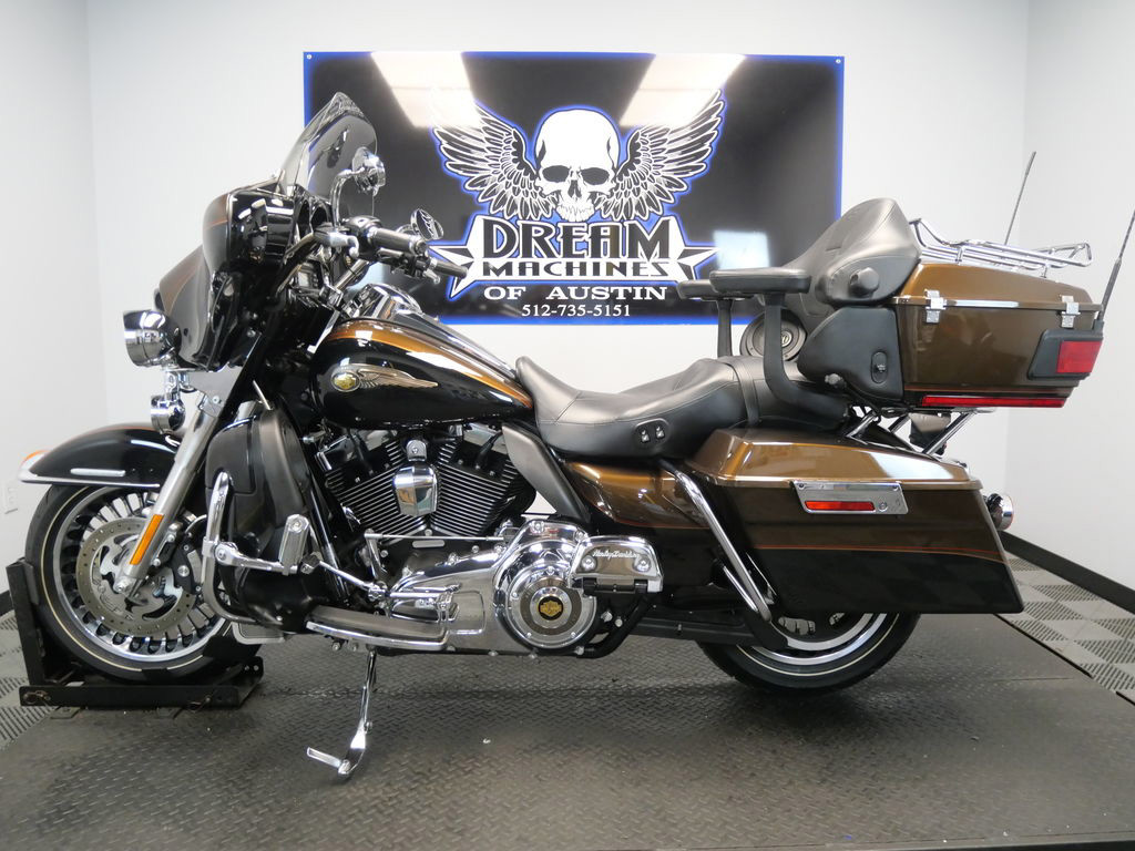 Electra Glide® Ultra® Limited 110th Anniversary