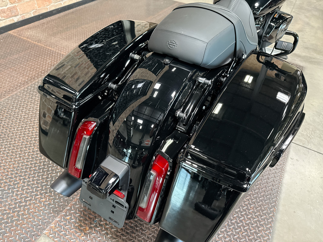 Road Glide®
