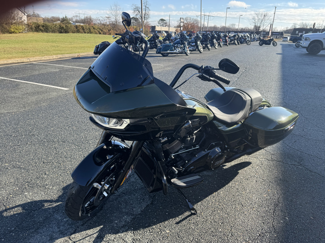 Road Glide®