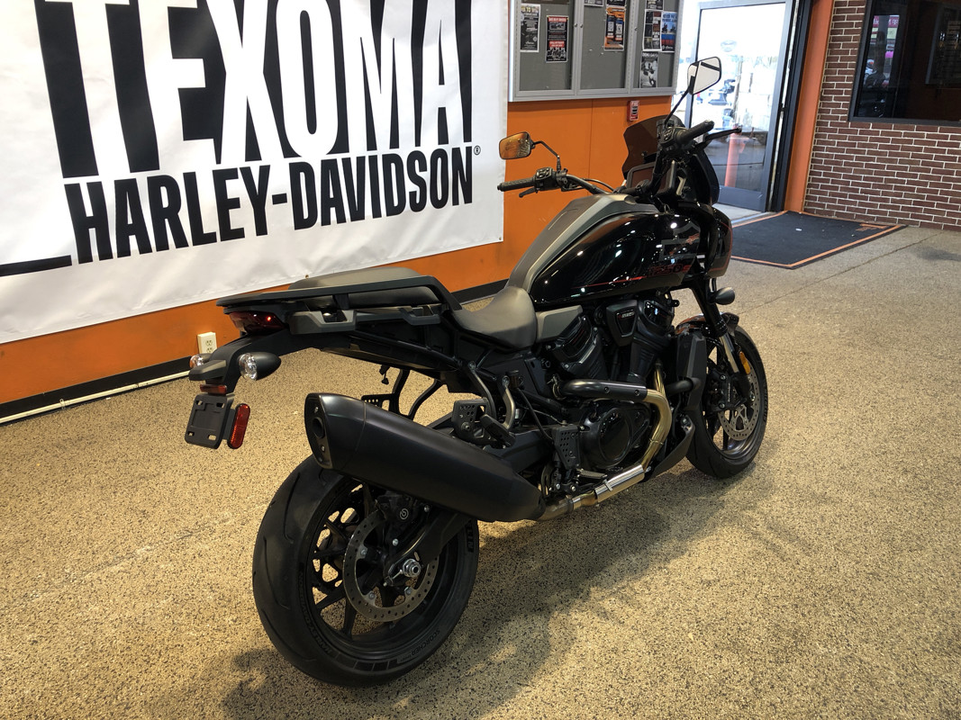Pan America® 1250 ST