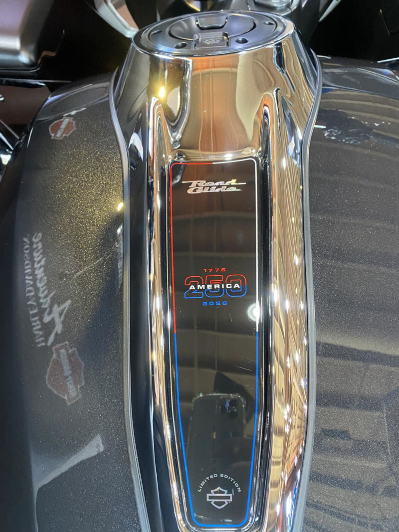 Road Glide®