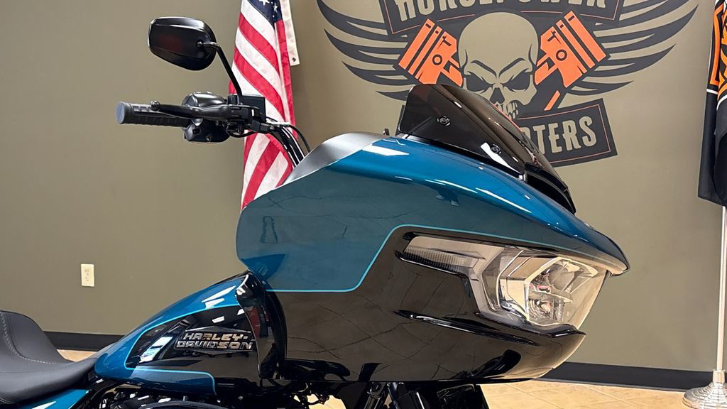 Road Glide®