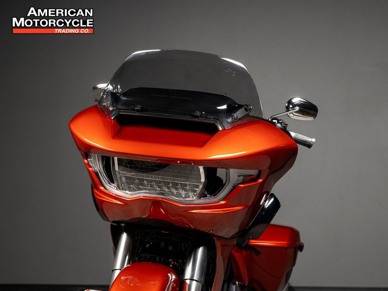 Road Glide®