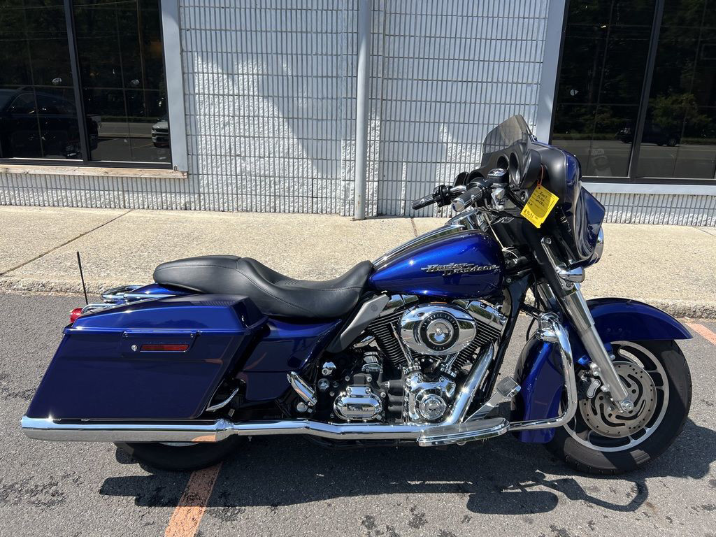 Street Glide®