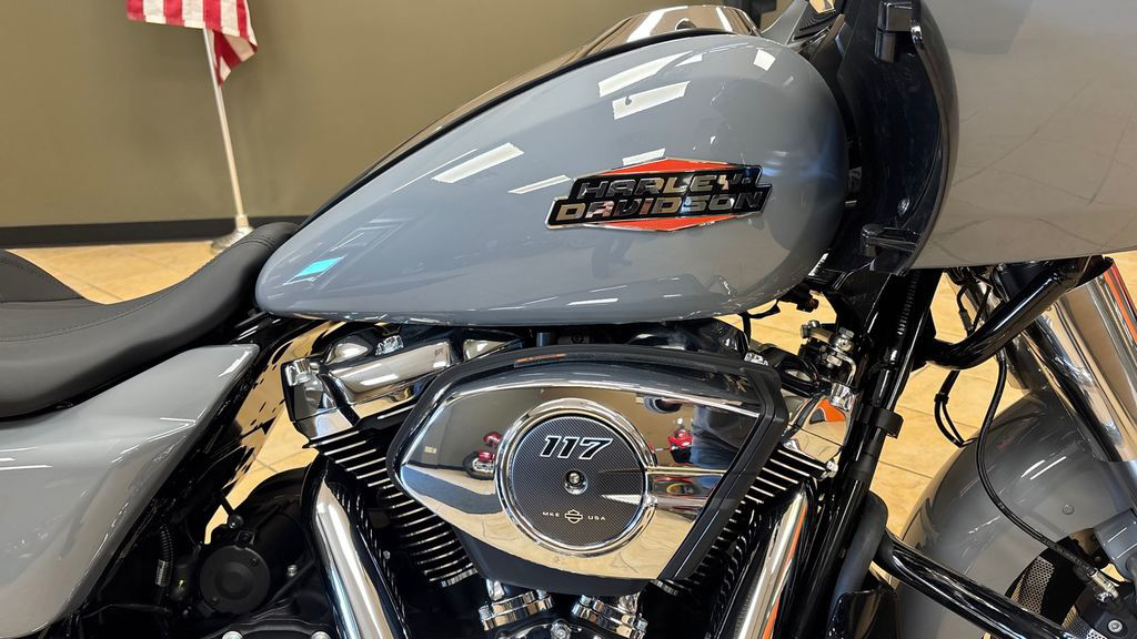 Road Glide®