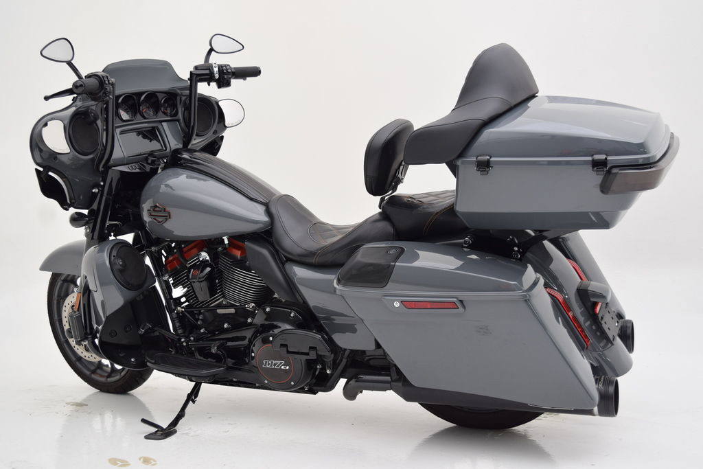 CVO® Street Glide®