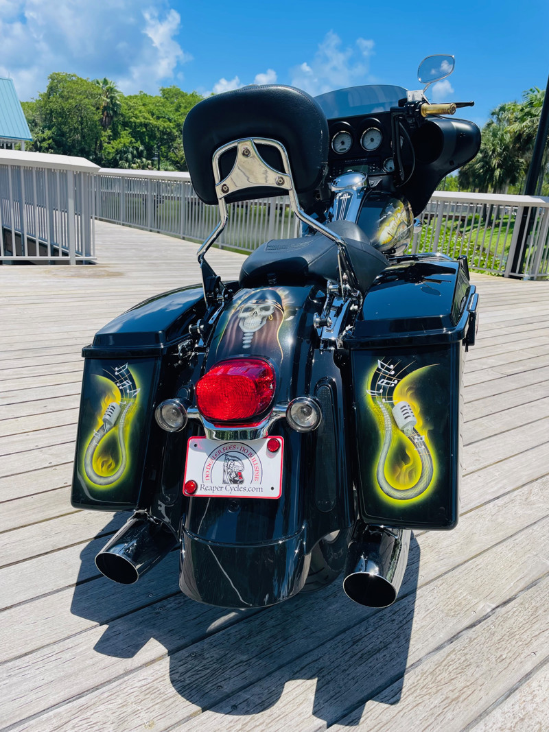 Street Glide®