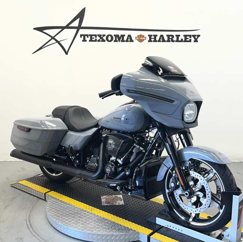 Street Glide®