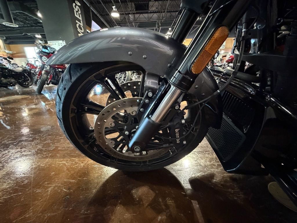 CVO® Street Glide®