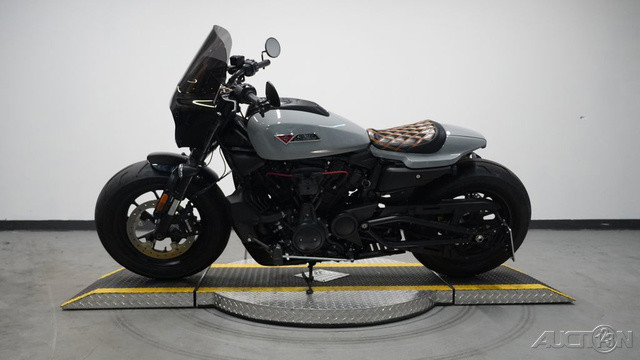 Sportster® S