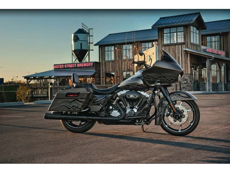 Road Glide® Custom
