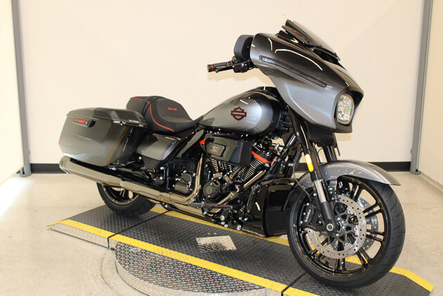 CVO® Street Glide®