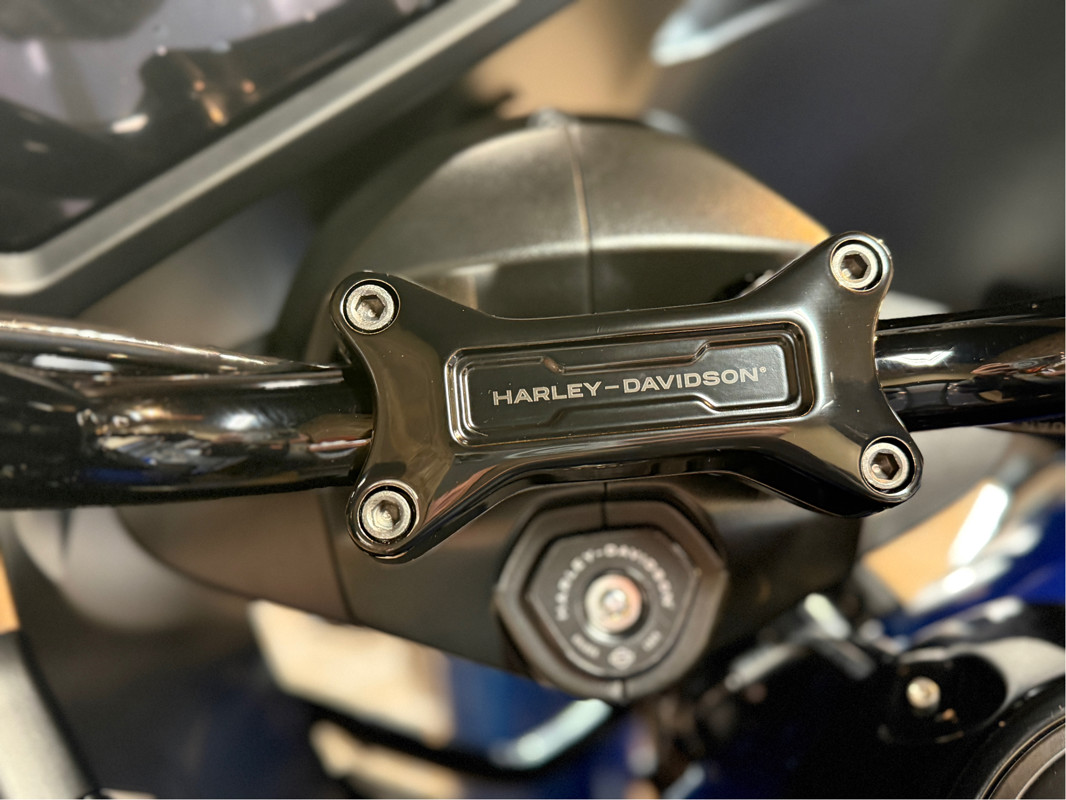 Road Glide®