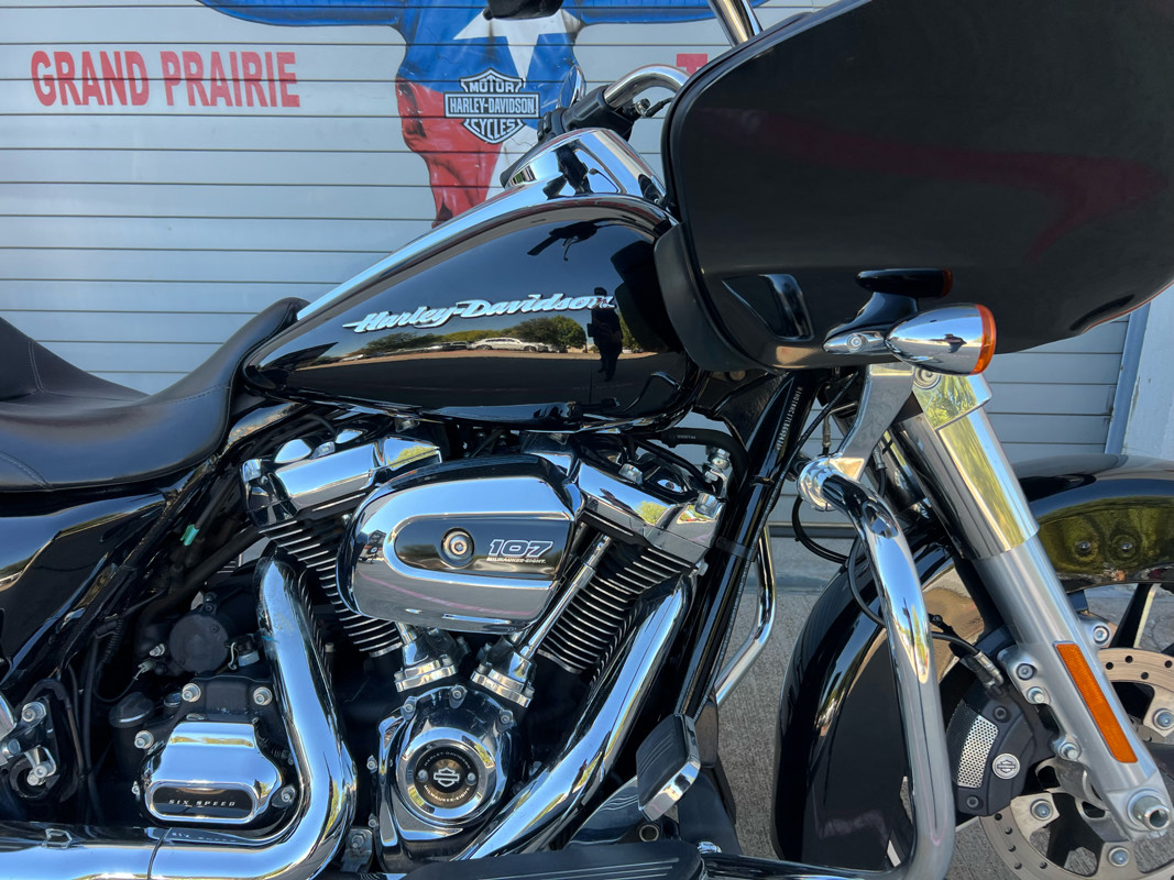 Road Glide®