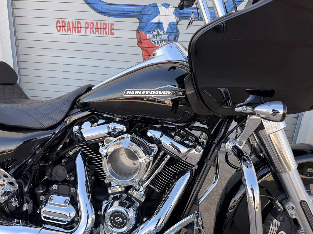 Road Glide®