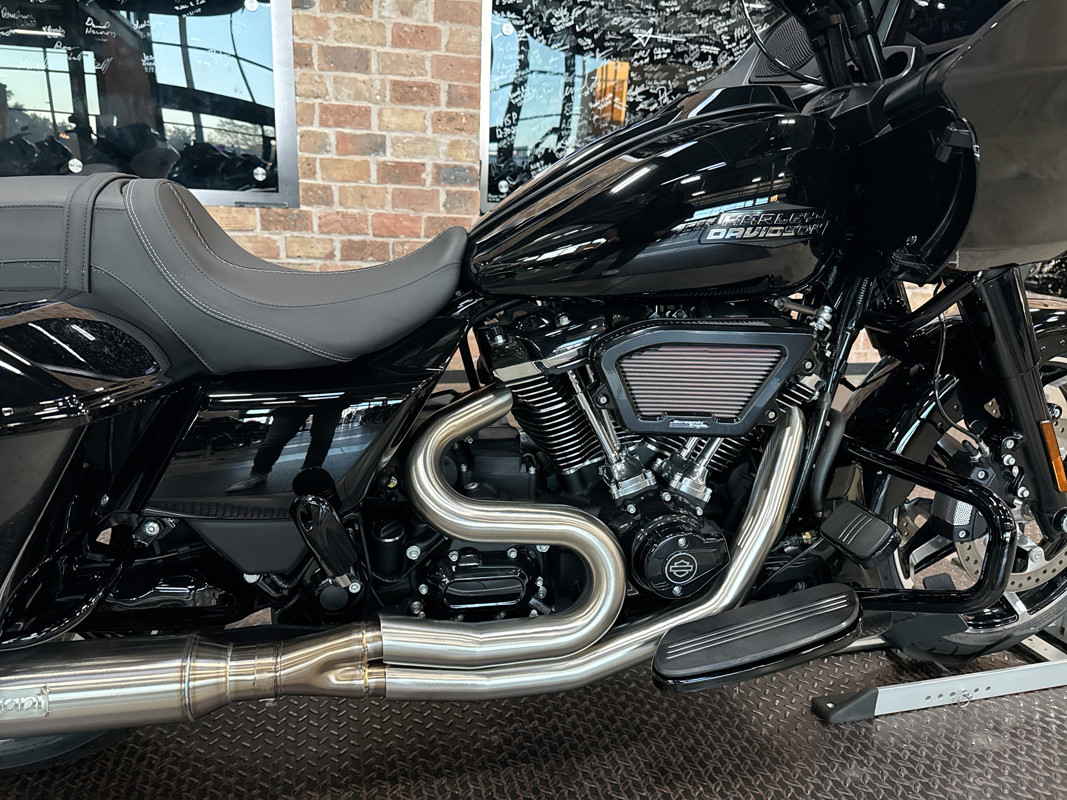 Road Glide®