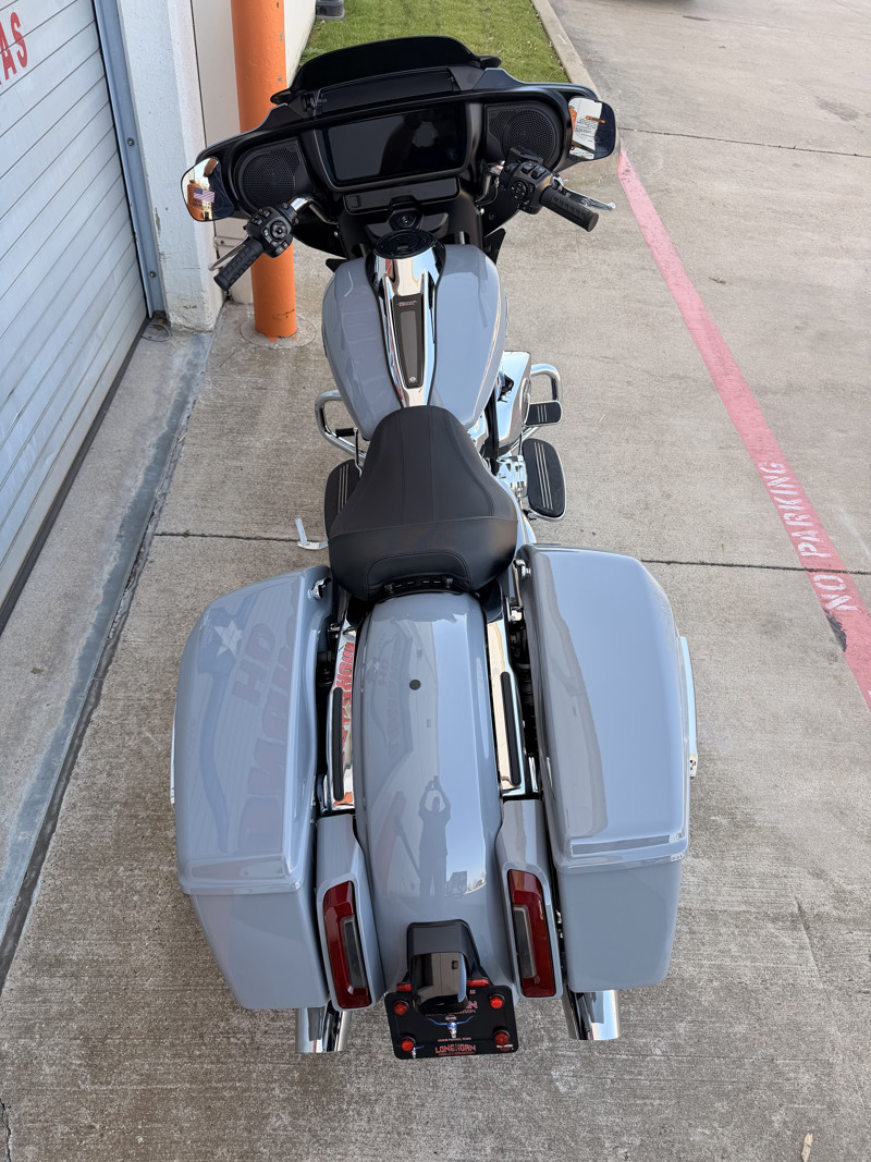 Street Glide®