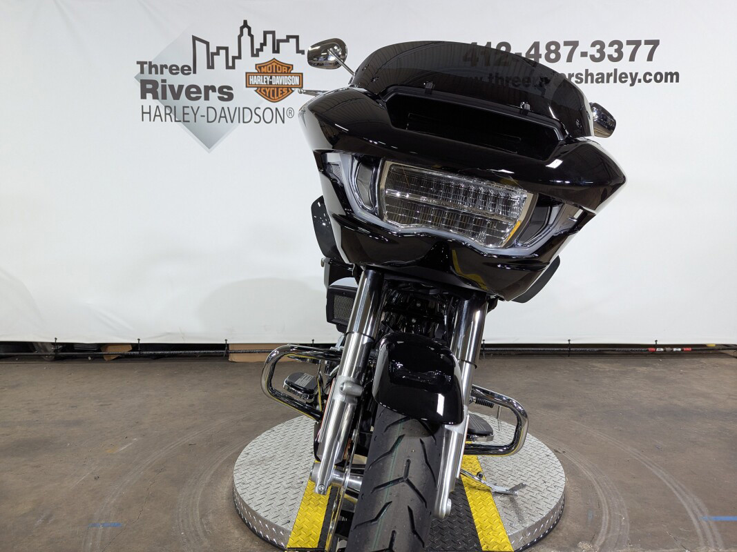 Road Glide®