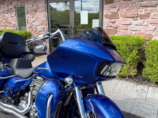 Road Glide® Custom