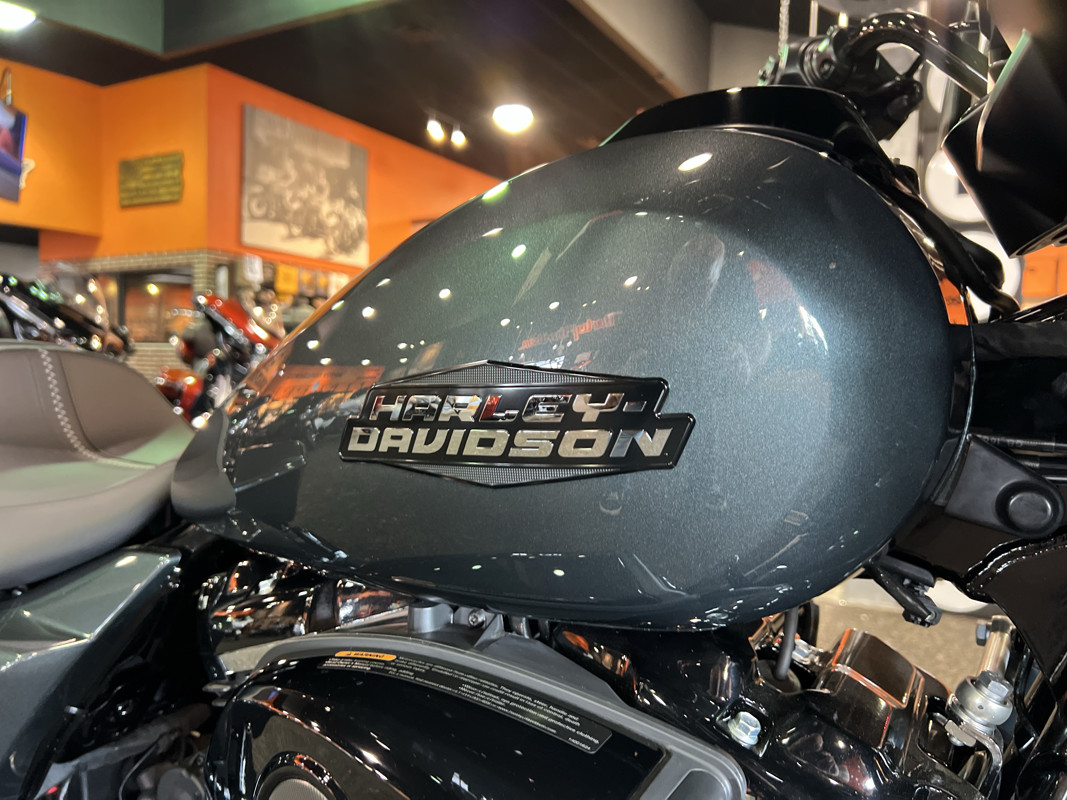 Street Glide®