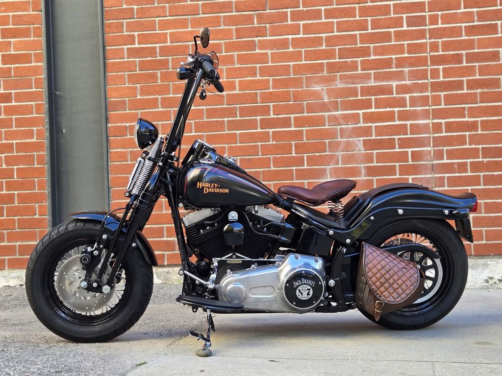 Softail® Cross Bones®