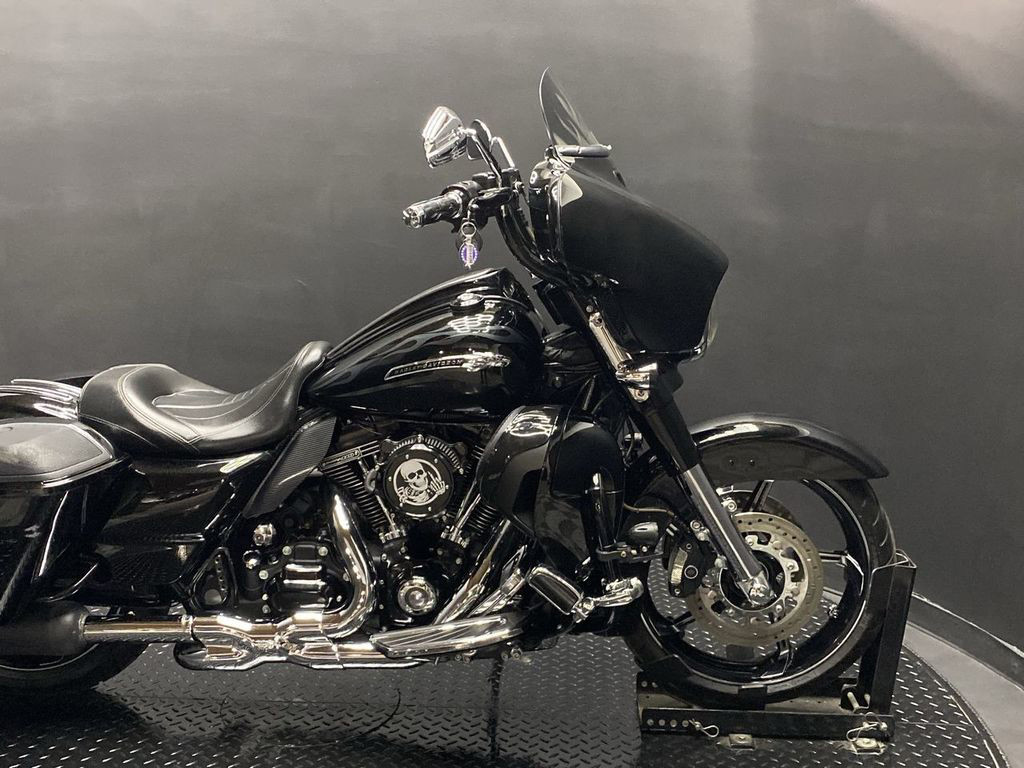 CVO® Street Glide®