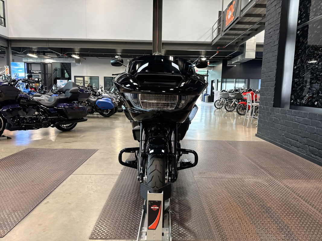 Road Glide®